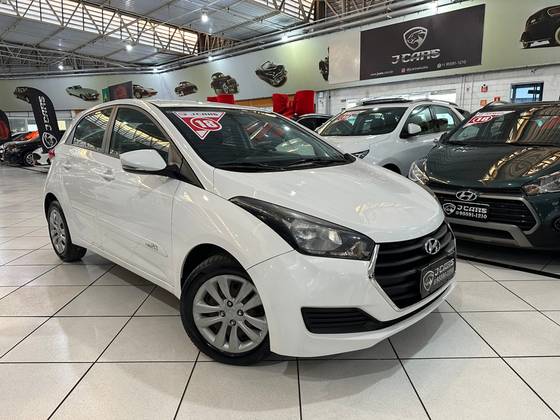 HYUNDAI HB20 1.0 COMFORT 12V FLEX 4P MANUAL HYUNDAI HB20 1.0 COMFORT 12V FLEX 4P MANUAL